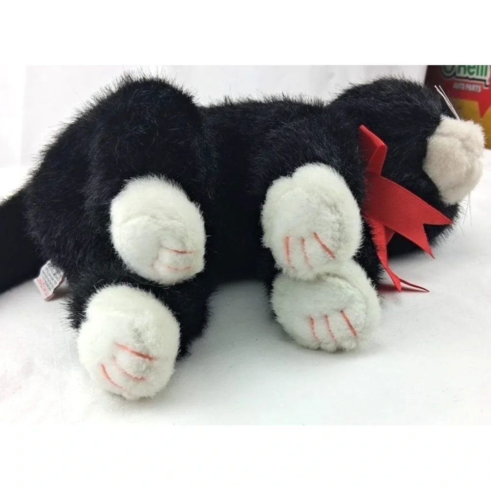 TY Classic Plush Boots Black & White Cat red bow 8-10 inch 1997 Green Eyes NEW